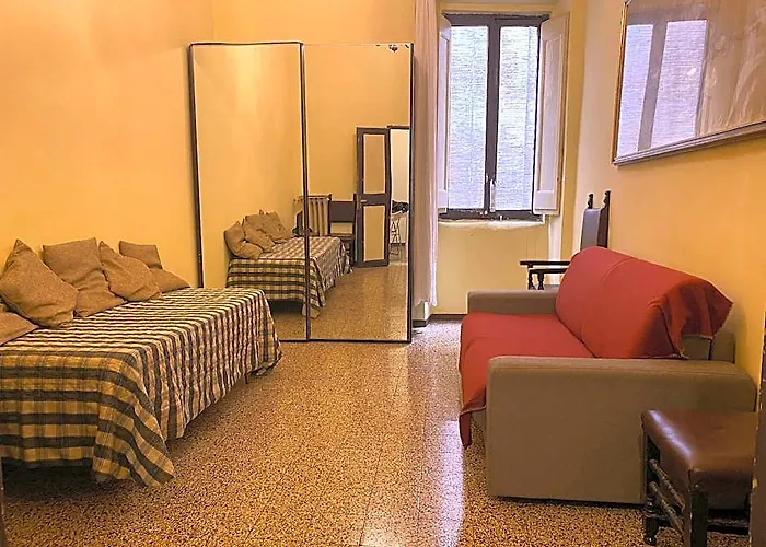 Very Two Bedroom Apartment! Roma